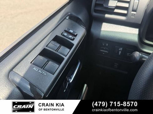 Used 2020 Toyota 4Runner Venture w/ Moonroof Package AWD/4WD image 10