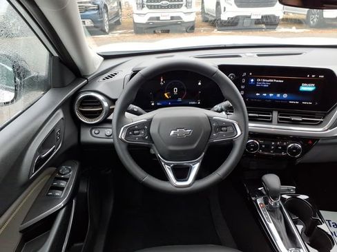 Used 2025 Chevrolet Trax ACTIV w/ Driver Confidence Package image 14