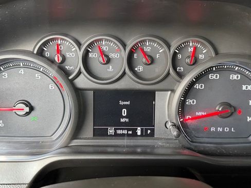 Used 2019 Chevrolet Silverado 1500 W/T w/ Z71 Off-Road Package image 22