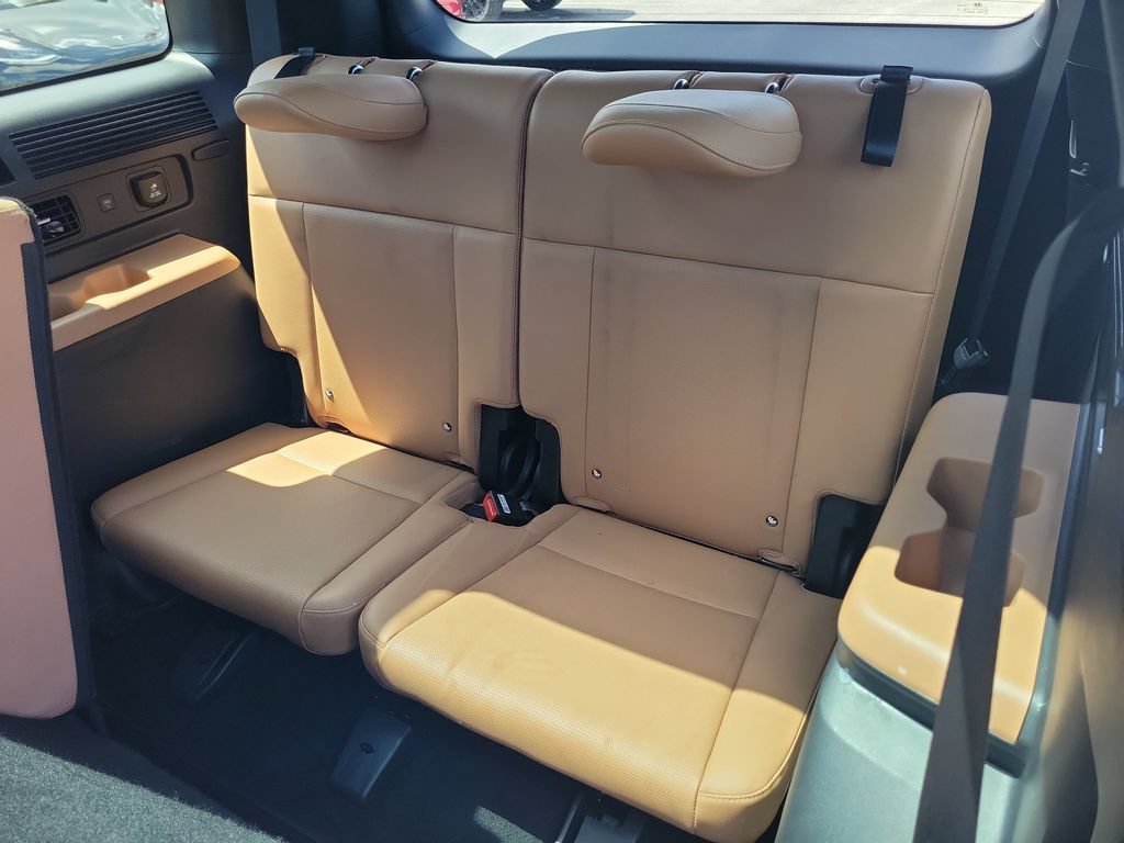 Used 2024 Hyundai Santa Fe Limited FWD image 10