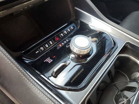 Used 2023 Jeep Wagoneer Base w/ Convenience Group I image 15