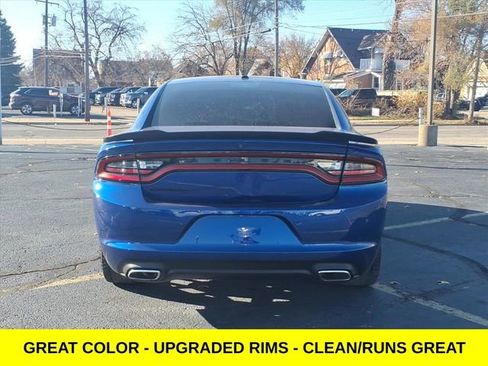 Used 2021 Dodge Charger SXT w/ Blacktop Package image 5