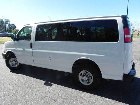 Used 2017 Chevrolet Express 2500 LS image 2