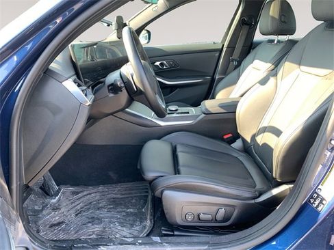 Used 2024 BMW 330i xDrive Sedan image 9