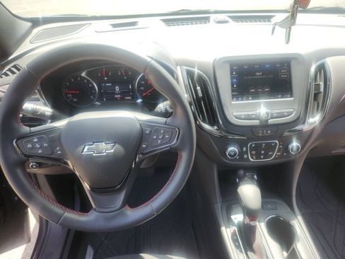 Used 2023 Chevrolet Equinox RS AWD/4WD image 13