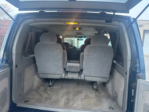 Used 2005 Chevrolet Astro Passenger AWD w/ LT Preferred Equipment Group image 14