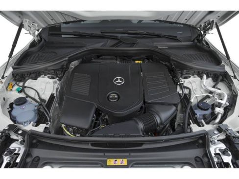 Used 2025 Mercedes-Benz GLC 350e 4MATIC image 11
