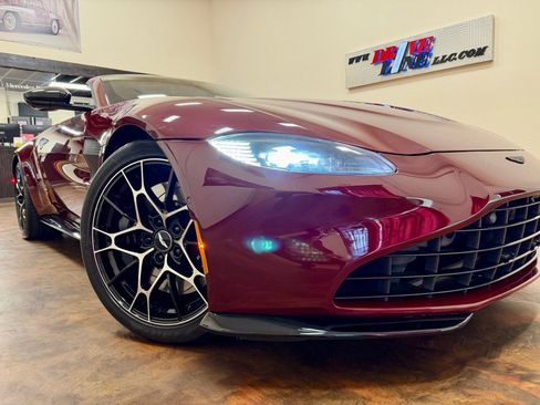 Used 2021 Aston Martin V8 Vantage Roadster image 59