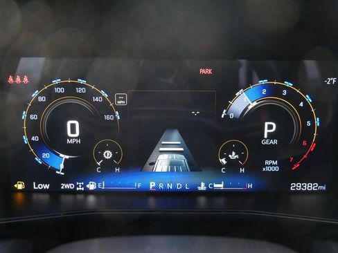 Used 2024 Chevrolet Colorado Z71 w/ Z71 Convenience Package 2 image 27