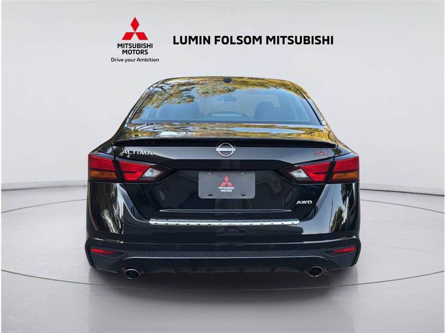 Used 2023 Nissan Altima 2.5 SR w/ SR Premium Package AWD/4WD image 4