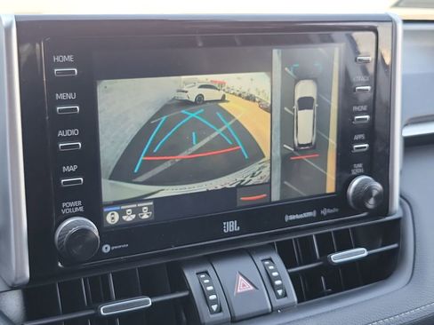 Used 2021 Toyota RAV4 Limited image 10