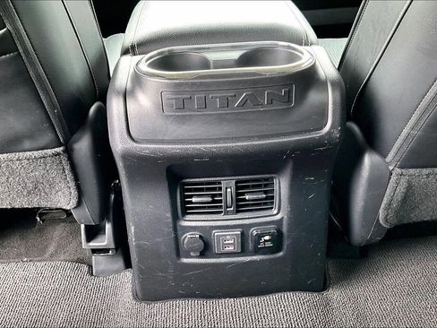 Used 2019 Nissan Titan PRO-4X image 15