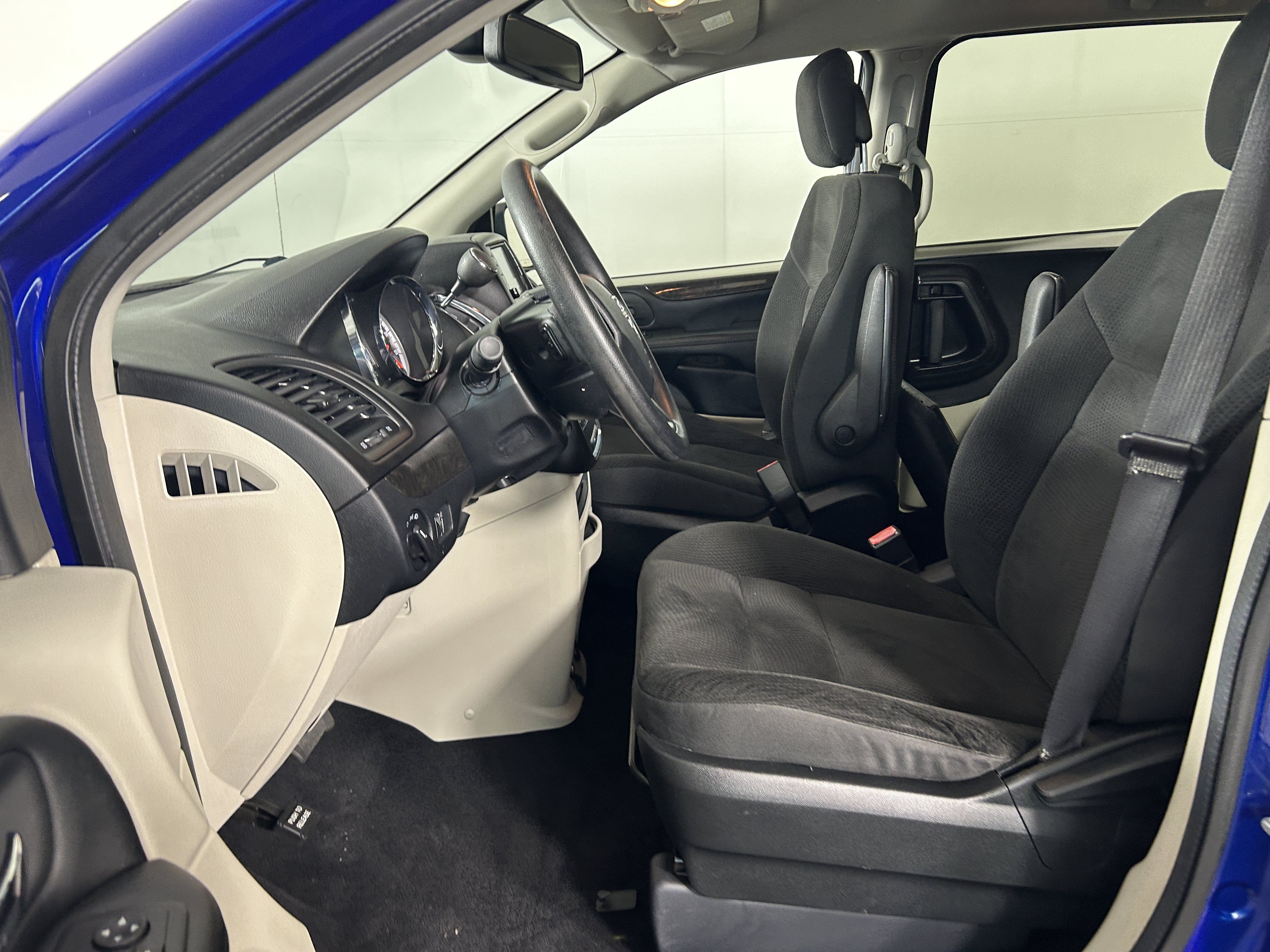 Used 2019 Dodge Grand Caravan FWD image 9
