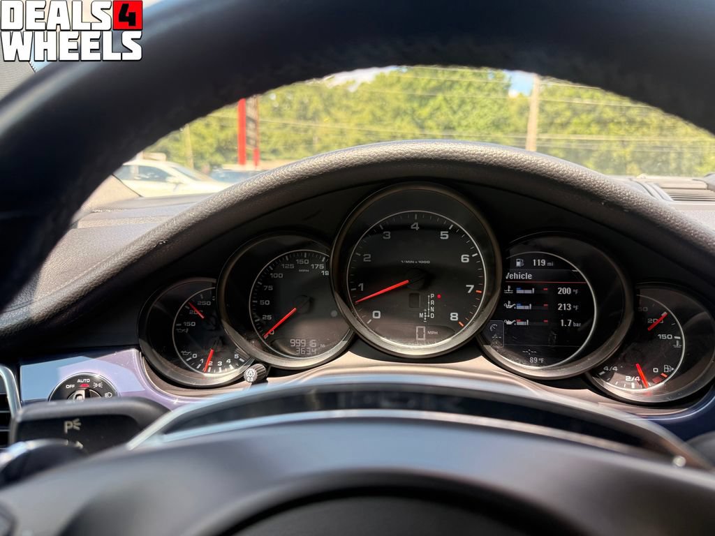 Used 2013 Porsche Panamera 4 Platinum Edition w/ Sport Chrono Pkg AWD/4WD image 18