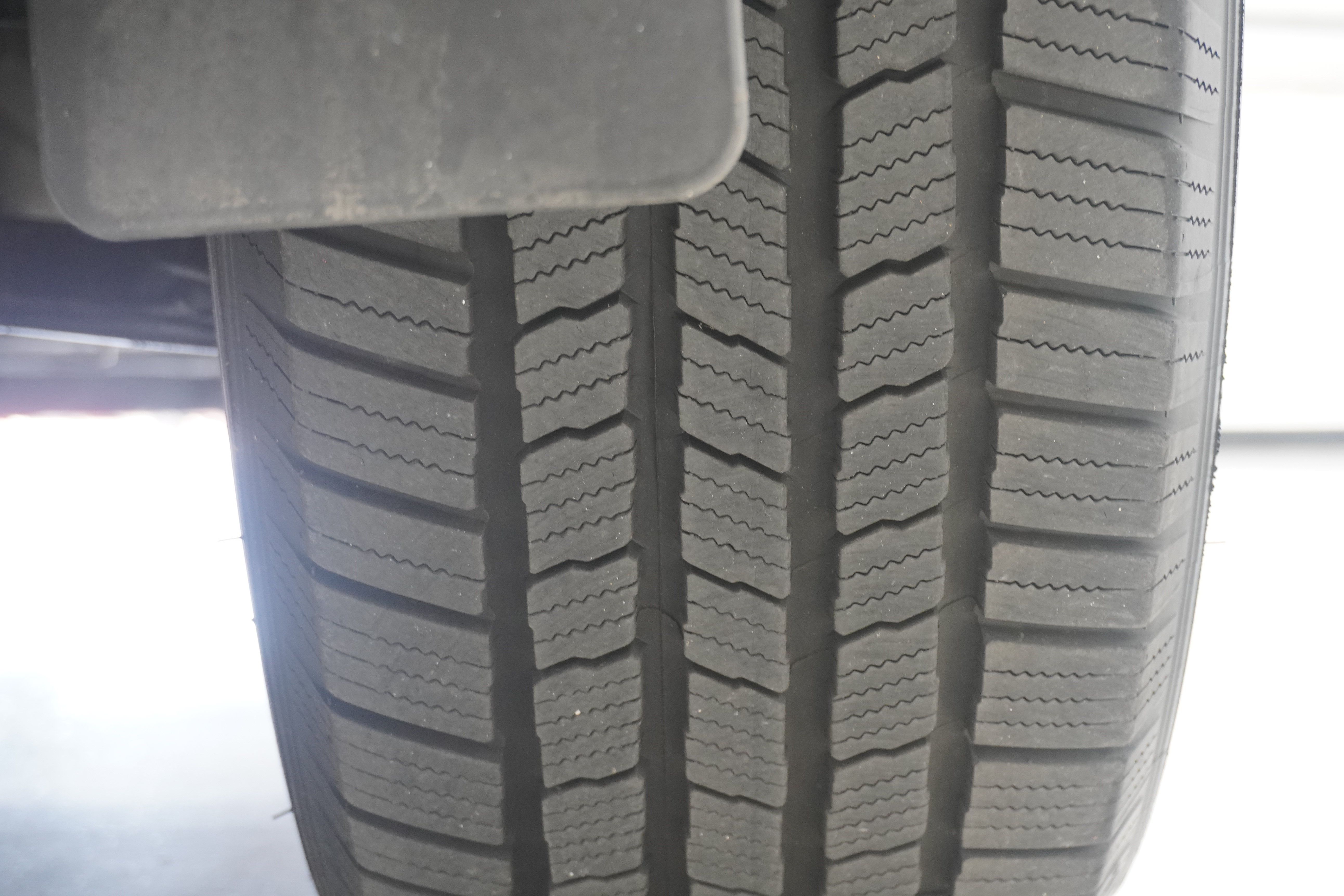 Used 2012 Toyota Highlander Limited AWD/4WD image 32