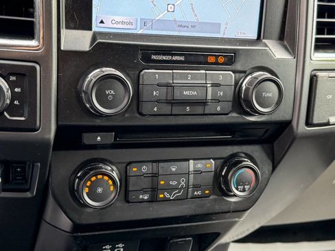 Used 2017 Ford F250 XLT w/ XLT Value Package AWD/4WD image 37