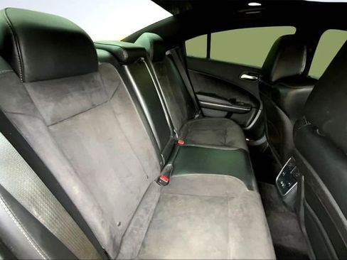 Used 2017 Dodge Charger R/T Scat Pack w/ Dynamics Package image 31