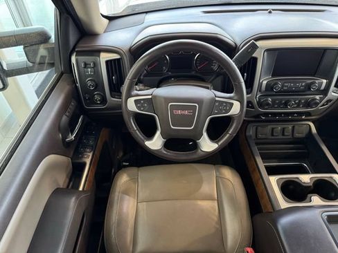 Used 2015 GMC Sierra 1500 SLT w/ SLT Crew Cab Value Package AWD/4WD image 5