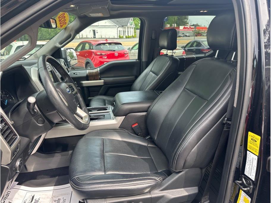 Used 2020 Ford F150 Lariat w/ Equipment Group 502A Luxury AWD/4WD image 16