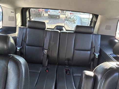 Used 2009 GMC Yukon Denali image 14