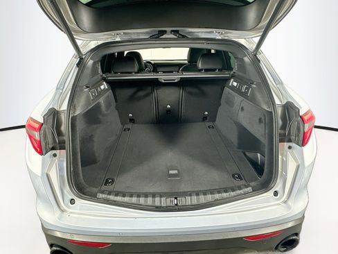 Used 2023 Alfa Romeo Stelvio Sprint RWD image 29