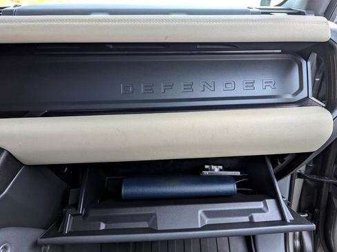 Used 2023 Land Rover Defender 110 X-Dynamic SE image 38