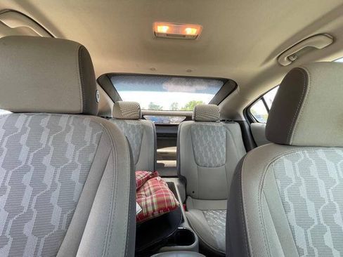 Used 2015 Chevrolet Volt FWD image 32