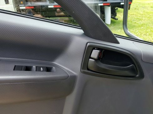 New 2025 Chevrolet Low Cab Forward image 15