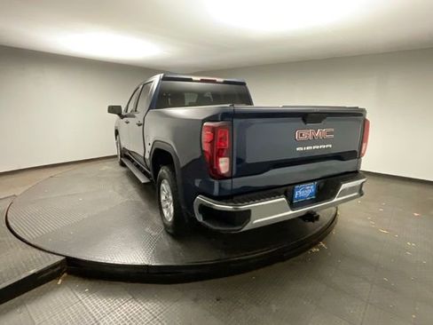 Certified 2021 GMC Sierra 1500 Base w/ Sierra Value Package image 5