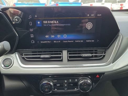 New 2026 Chevrolet Trax LT w/ Driver Confidence Package image 22