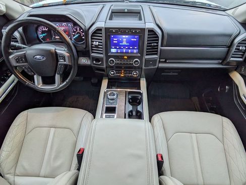 Used 2021 Ford Expedition Platinum image 16