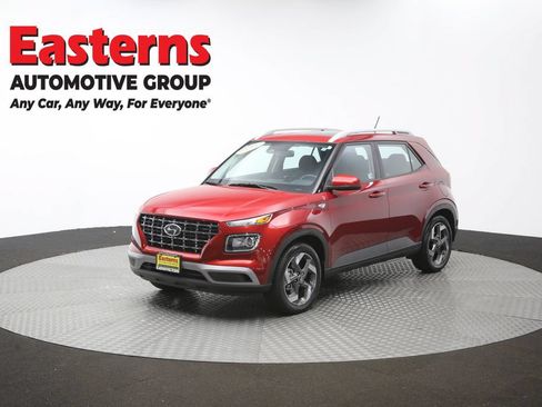 Used 2024 Hyundai Venue SEL FWD image 57