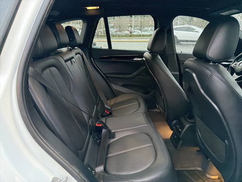 Used 2017 BMW X1 xDrive28i image 21
