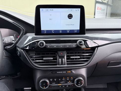 Used 2024 Ford Escape ST-Line image 19