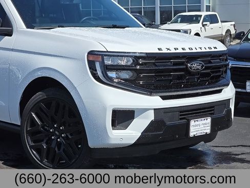 New 2026 Ford Expedition Max Platinum w/ Stealth Performance Package image 79