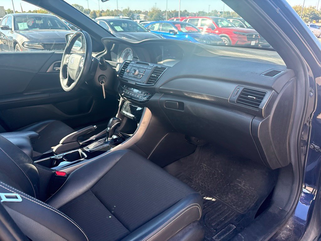 Used 2016 Honda Accord Sport image 24