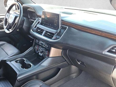 Used 2023 Chevrolet Suburban High Country AWD/4WD image 28