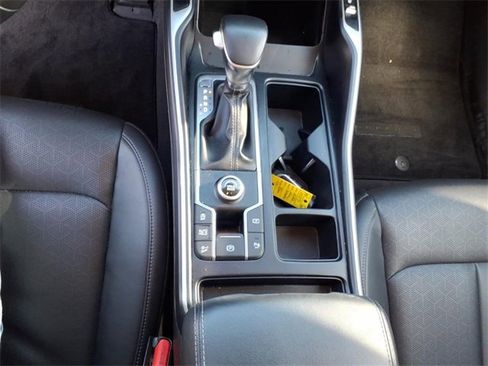 Used 2022 Kia Sorento EX image 17