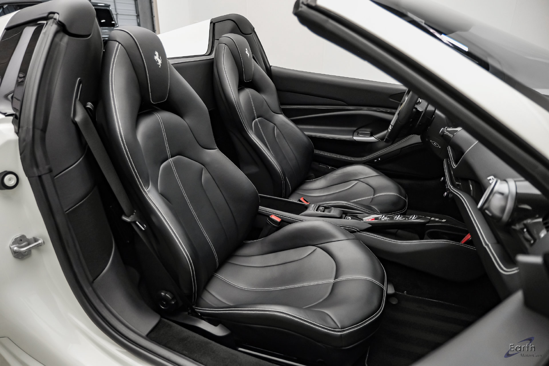 Used 2022 Ferrari F8 Tributo RWD image 63