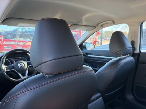 Used 2024 Nissan Altima 2.5 SR image 28