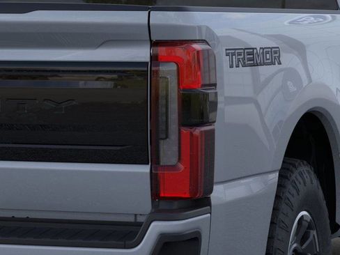 New 2026 Ford F350 Platinum w/ Tremor Off-Road Package image 43