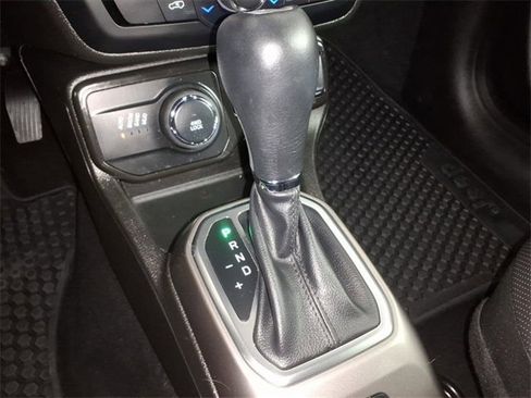 Certified 2022 Jeep Renegade Limited image 21