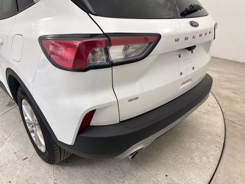 Used 2022 Ford Escape SE FWD image 18