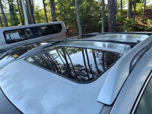 Used 2011 Lexus RX 350 2WD w/ Premium Pkg image 10