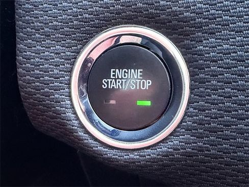 Used 2018 Chevrolet Cruze LT w/ Convenience Package image 26