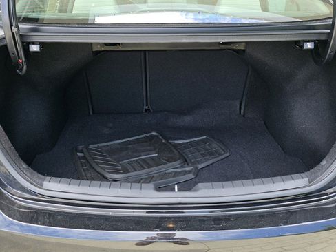 Used 2018 Hyundai Elantra SE FWD image 25