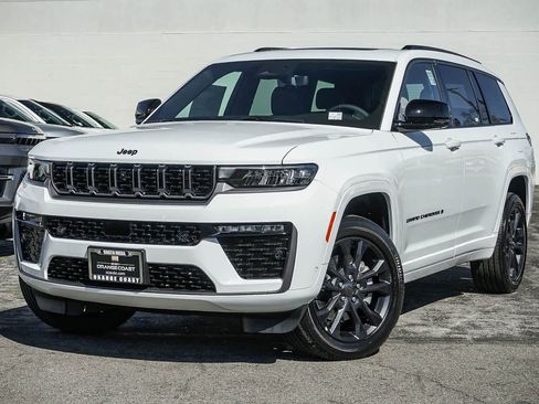 New 2026 Jeep Grand Cherokee L Limited image 1