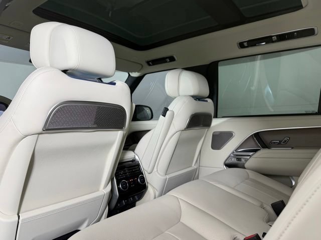 New 2026 Land Rover Range Rover Long Wheelbase Autobiography AWD/4WD image 23