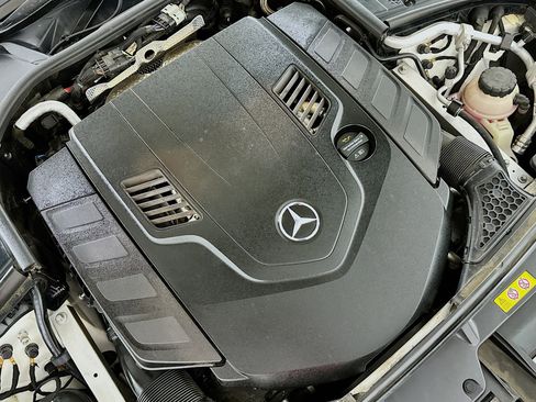 Used 2021 Mercedes-Benz S 580 4MATIC Sedan image 31