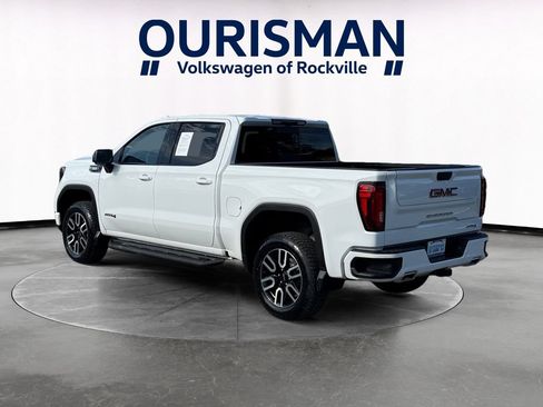 Used 2025 GMC Sierra 1500 AT4 w/ Technology Package AWD/4WD image 4